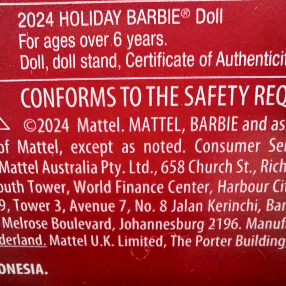 2024 Holiday Signature Collection Barbie African American - Picture 9 of 14